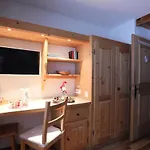 Stiffler-huus Bed & Breakfast 3*