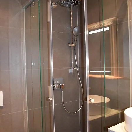 Bed and Breakfast Stiffler-huus Νταβός