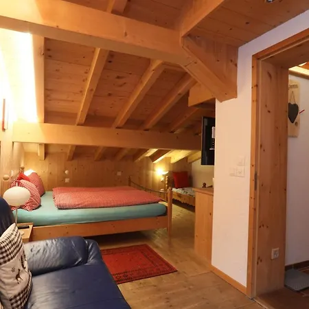 Stiffler-huus Bed & Breakfast Davos