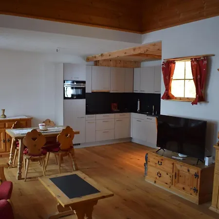 Bed and Breakfast Stiffler-huus Νταβός